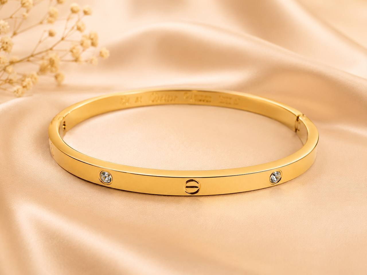 Luxury Crystal Screw-Detail Kada Bracelet