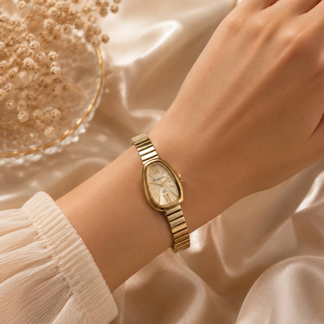Classic Gold Oval Women's Watch