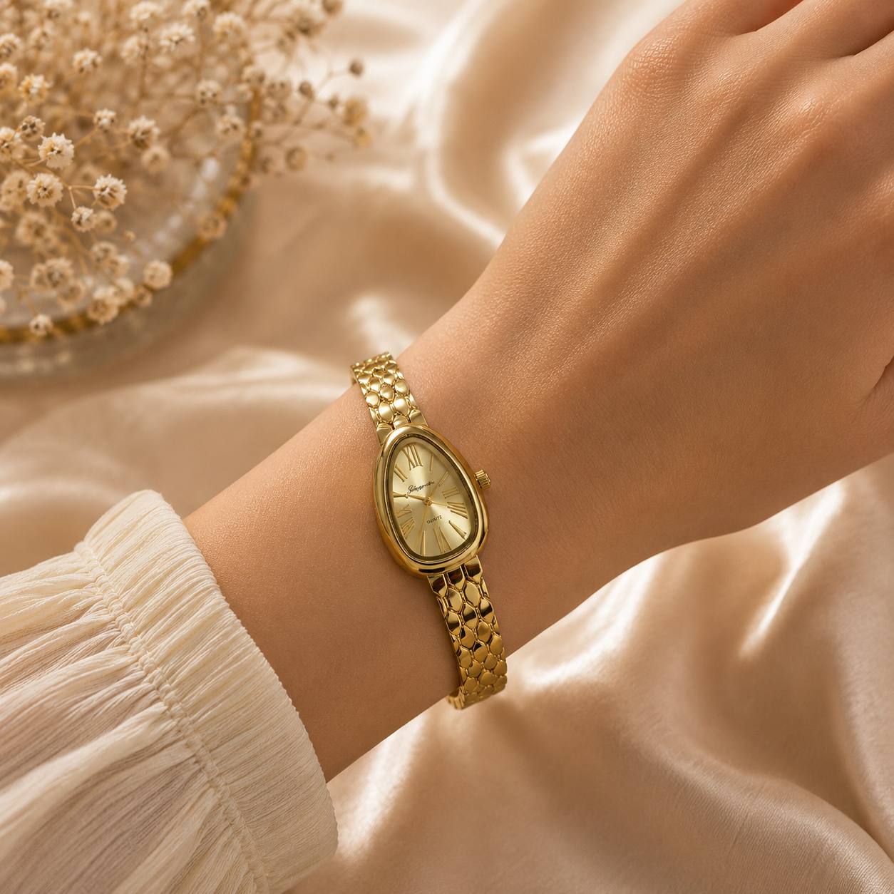 Elegant Gold Oval Women's Watch