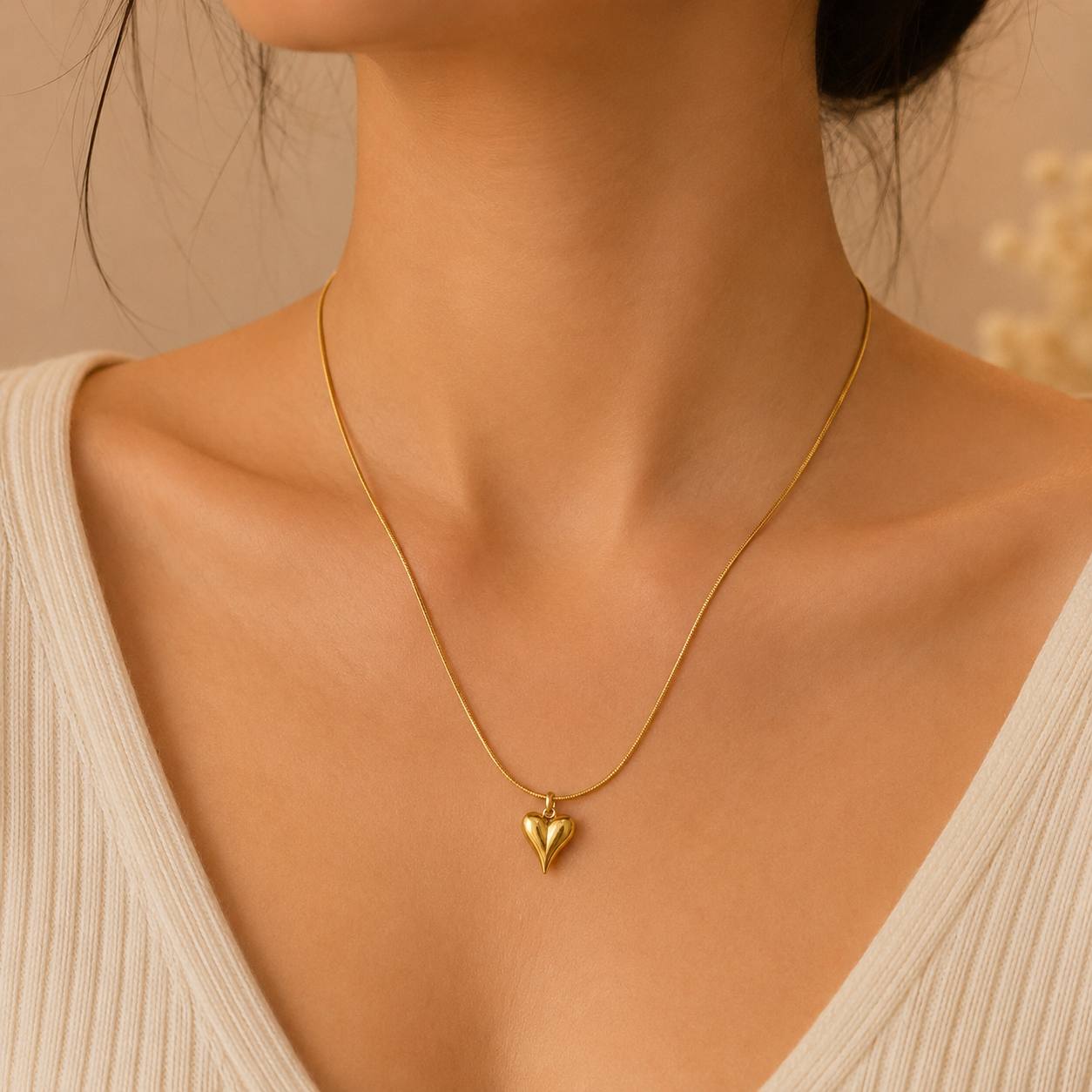 Minimalist Heart Pendant Necklace