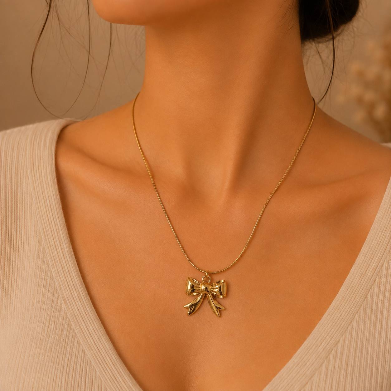 Elegant Bow Pendant Necklace