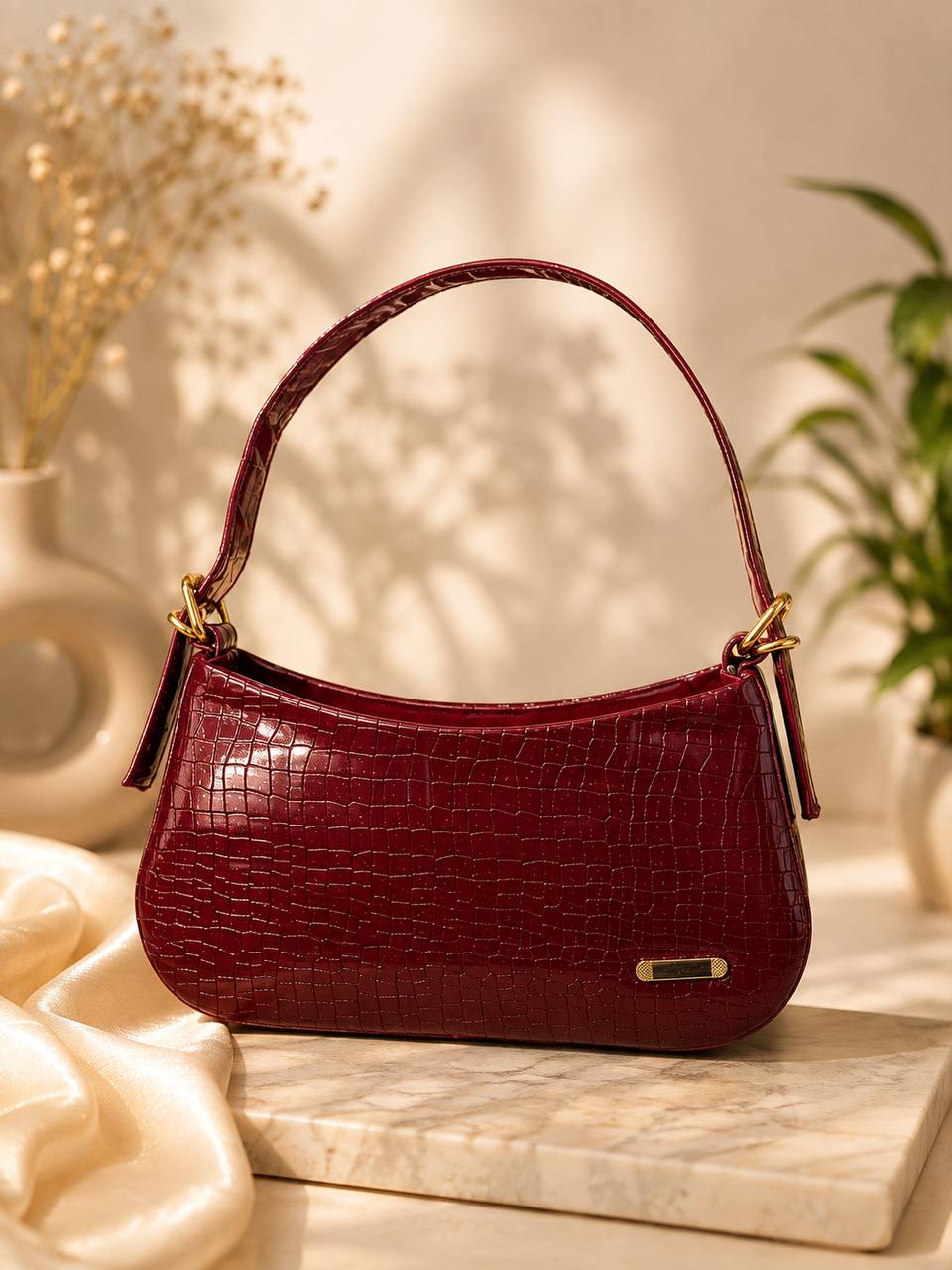 Elegant Croc-Texture Shoulder Bag