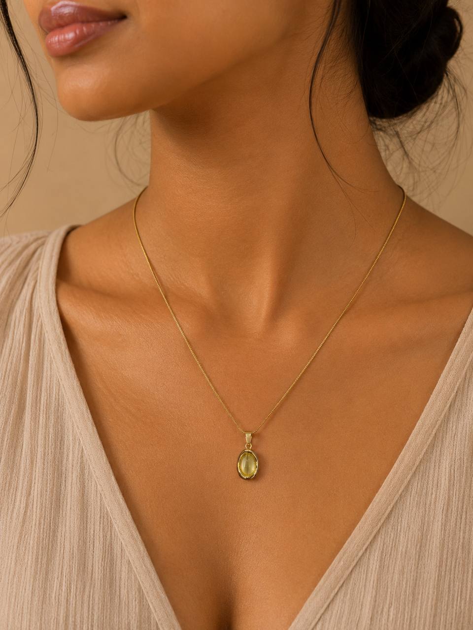 Cream Stone Oval Pendant Anti-Tarnish Necklace